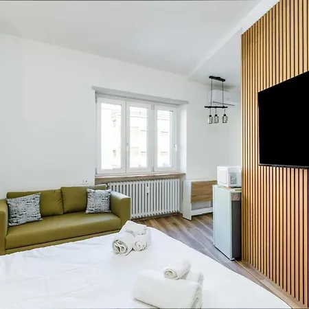 Comfort & Design Minutes Away From The Centre Daire Milano