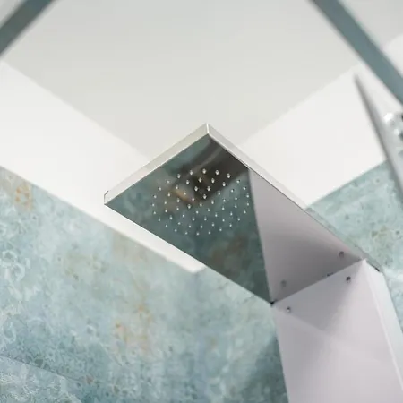 Comfort & Design Minutes Away From The Centre Daire Milano
