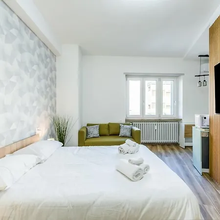 Apartment Comfort & Design Minutes Away From The Centre *